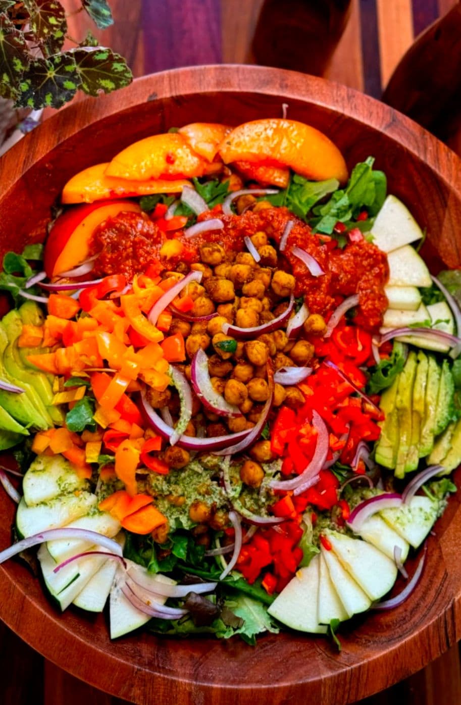 Vibrant Mediterranean Salad with Spiced Chickpeas